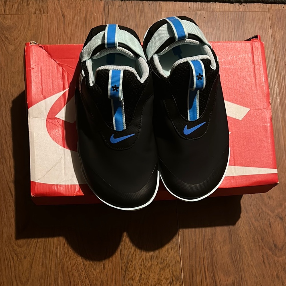 Nike Black and Blue Slip-On Sneakers